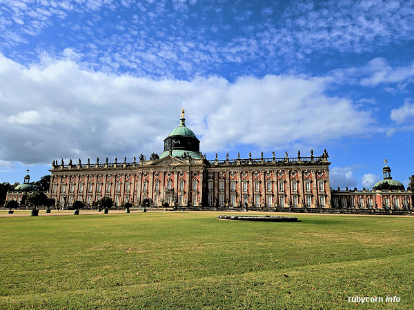 Schloss Neues Palais in Potsdam Deutschland