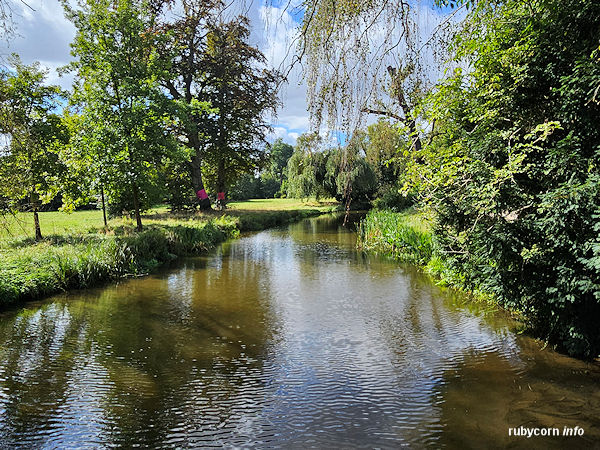 Foto Park mit Wasser - Schloss Sanssouci Potsdam